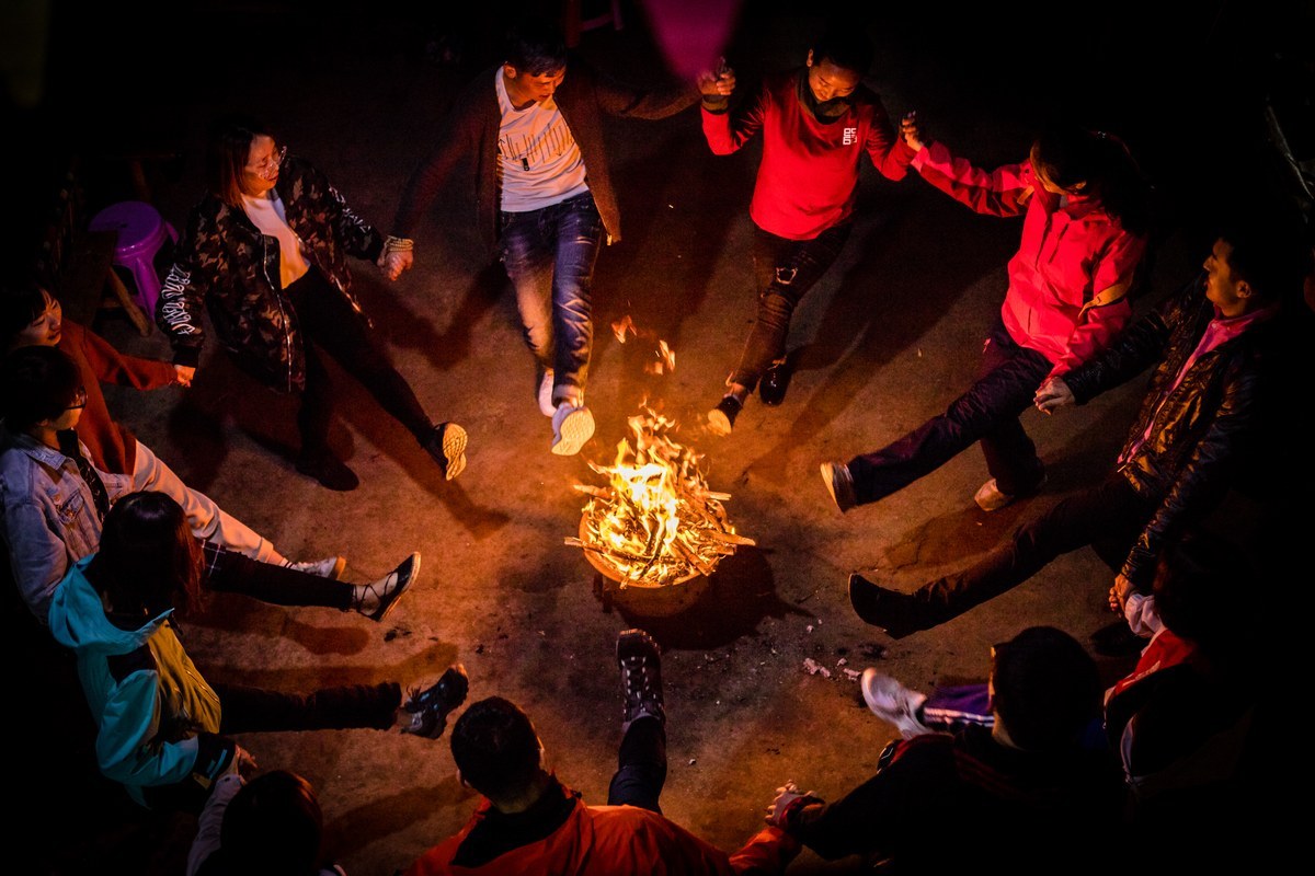机车之夜·篝火晚会补充视角实景图片