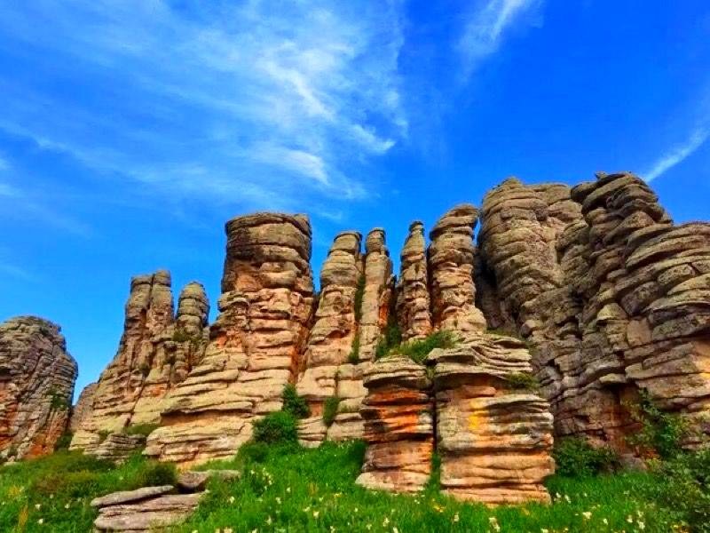 阿斯哈图石林实景图片